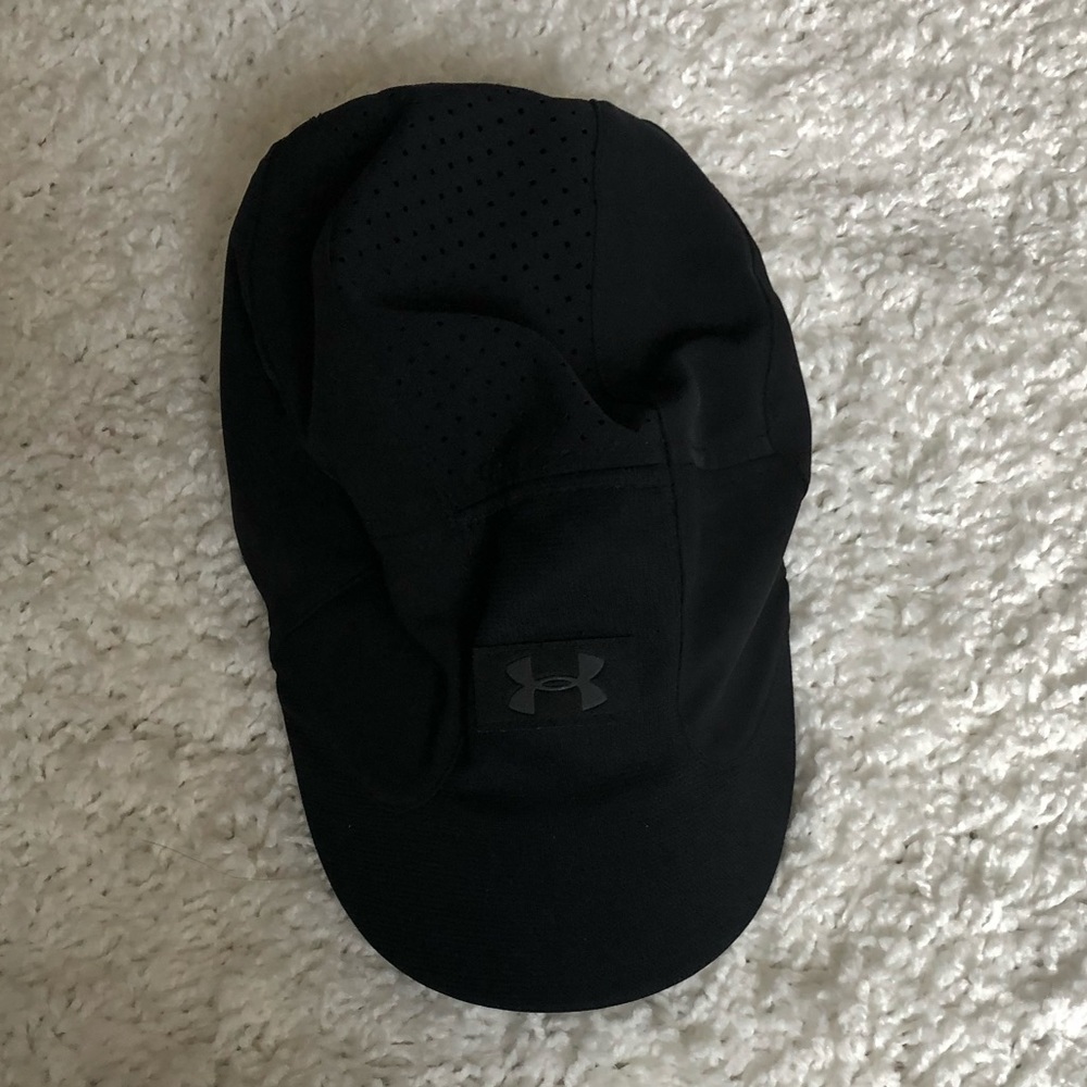 Under Armour hat!